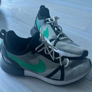 Men’s Nike Running Shows Size 12 Like New